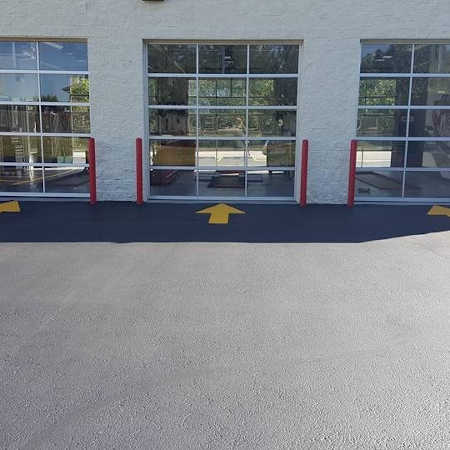 Parking Lot just had sealcoating applied in Aurora, IL
